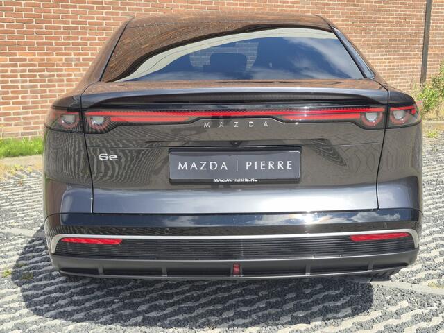 Mazda 6 6e Takumi Business Edition 68.8 kWh | ZWART LEDER | NAVI | PANO | 360 CAMERA | GRATIS TREKHAAK! T.W.V. ¤ 1695,-