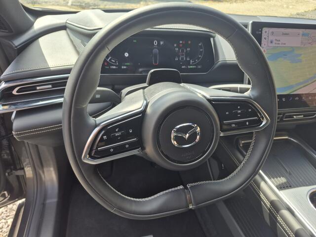 Mazda 6 6e Takumi Business Edition 68.8 kWh | ZWART LEDER | NAVI | PANO | 360 CAMERA | GRATIS TREKHAAK! T.W.V. ¤ 1695,-