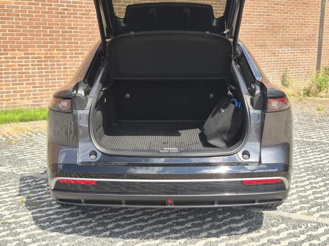 Mazda 6 6e Takumi Business Edition 68.8 kWh | ZWART LEDER | NAVI | PANO | 360 CAMERA |