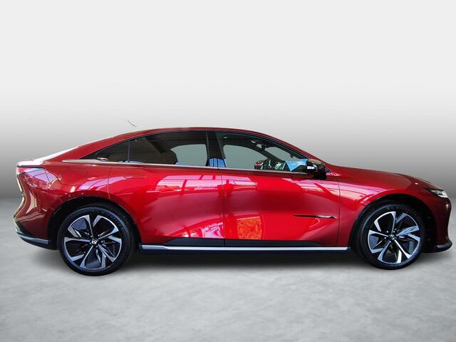 Mazda 6 6e Takumi Business Edition Long Range 80 kWh van ¤43.288,= voor ¤39.288,=