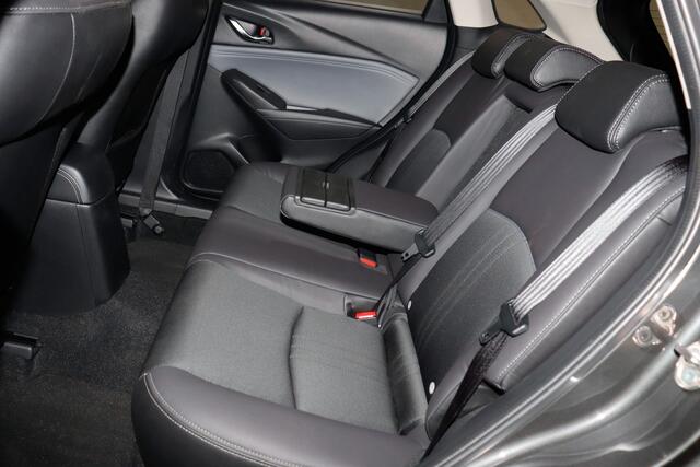 Mazda CX-3 2.0 Aut.SkyActiv-G FULL LED | HEAD UP | CAMERA | LEDER | CARPLAY | STOELVERW | NAVI | BLINDSPOT | PDC V+A | LMV 18''