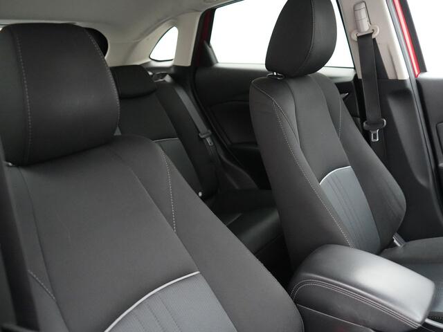 Mazda CX-3 2.0 SkyActiv-G 121 Comfort Dealer O.H | Trekhaak Afneembaar | Apple Carplay | Sportstoelen Verwarmd | Cruise Control | Laneassist | Climate Control |