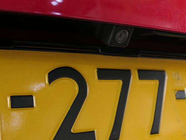 Mazda CX-3 2.0 SkyActiv-G 120 GT-M *AUTOMAAT* - Trekhaak, headup display, dodehoek, camera,