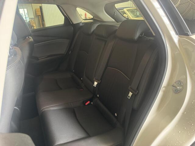 Mazda CX-3 2.0 SkyActiv-G 121 Luxury | Trekhaak | Achteruitrijcamera | Stoelverwarming | Navigatie |