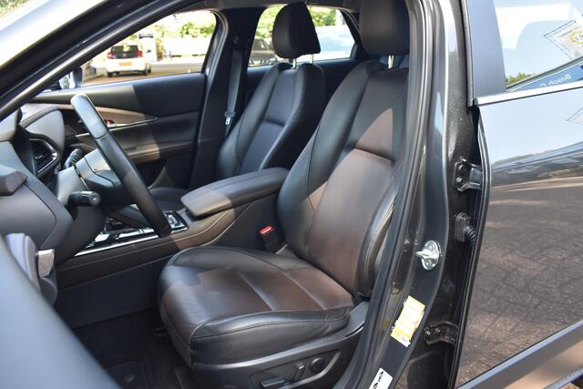 Mazda CX-30 2.0 e-SkyActiv-X M Hybrid Luxury Leder | Stuur/Stoelverwarming | Bose Audio | 12 mnd BOVAG garantie Whatsapp 06-53188999