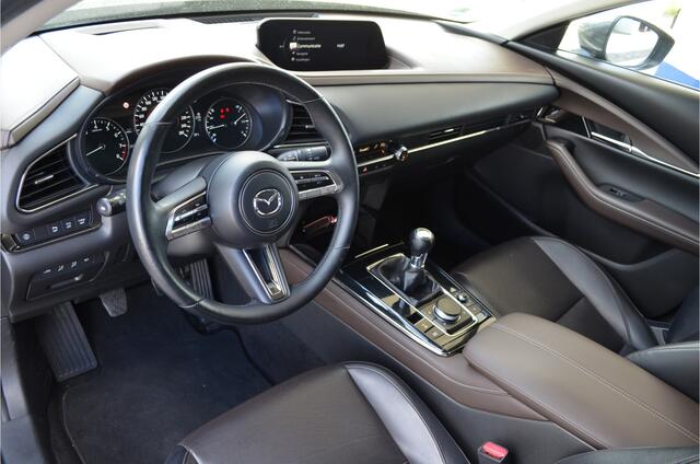 Mazda CX-30 2.0 e-SkyActiv-X M Hybrid Luxury BOSE | Memory stoel | Leer | LED koplamen | Stuur + stoelverwarming | Carplay | a.Camera