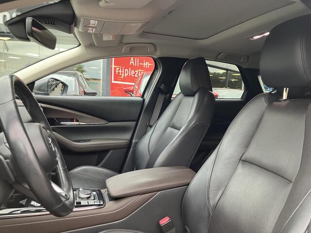 Mazda CX-30 2.0 e-SkyActiv-X M Hybrid Luxury , Automaat, Navi, Adap-Cruise, 360 Camera, HUD, Schuifdak, Leder, Stoel/Stuur Verwarming, Bose, Apple Carplay, Android Auto, LMV PDC, LKA,