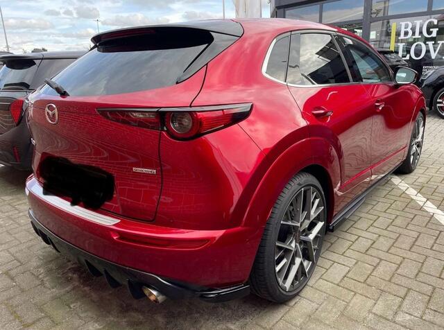 Mazda CX-30 2.0 e-SkyActiv-G M Hybrid Luxury | Automatische Trekhaak | Adaptief Cruise Control | Verwacht |