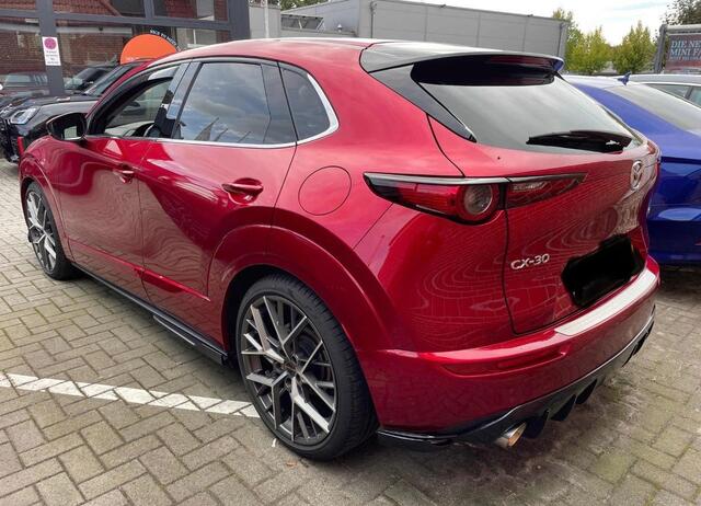 Mazda CX-30 2.0 e-SkyActiv-G M Hybrid Luxury | Automatische Trekhaak | Adaptief Cruise Control | Verwacht |