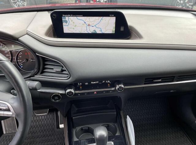 Mazda CX-30 2.0 e-SkyActiv-G M Hybrid Luxury | Automatische Trekhaak | Adaptief Cruise Control | Verwacht |