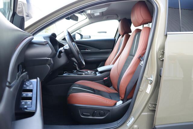 Mazda CX-30 2.0 e-SkyActiv-G M Hybrid Nagisa Automaat | Adap. Cruise | Stoelverwarming | Memory | Camera | Carplay