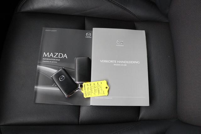 Mazda CX-30 2.0 e-SkyActiv-X M Hybrid Luxury | Trekhaak | Dealer onderhouden