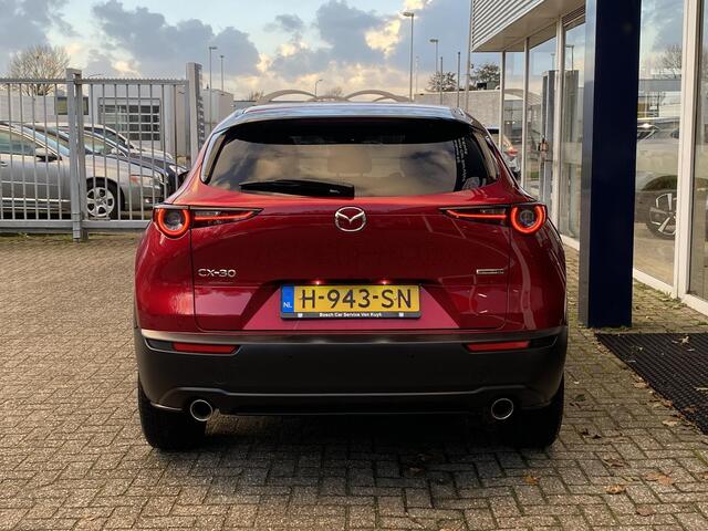 Mazda CX-30 2.0 e-SkyActiv-X M Hybrid Luxury / Automaat / NL-Auto / 1e-Eigenaar / Adaptieve Cruise-Control Stop&Go / Stoelverwarming / Stuurverwarming / Climate-Control / Apple-Carplay & Android-Auto / Head-Up-Display / DAB Radio-Bluetooth / Navi / Dodehoek-Detectie 
