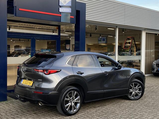 Mazda CX-30 2.0 e-SkyActiv-X M Hybrid Luxury / Automaat / NL-Auto / 1e-Eigenaar / Adaptieve Cruise-Control Stop&Go / Stoelverwarming / Stuurverwarming / Elektr.-Stoelen met Geheugen / Climate-Control / Apple-Carplay & Android-Auto / Head-Up-Display / DAB Radio-Blueto