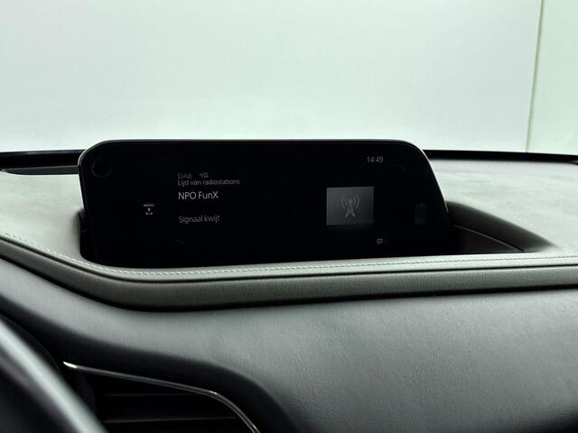 Mazda CX-30 2.0 e-SkyActiv-X M Hybrid Luxury | Trekhaak (1300kg) | Lederen bekleding | Navigatie | Apple Carplay/Android Auto |