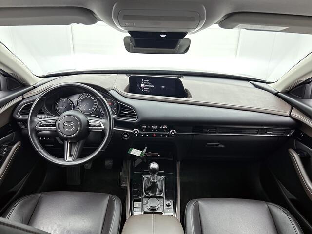 Mazda CX-30 2.0 e-SkyActiv-X M Hybrid Luxury | Zwarte velgen | Zwarte grill | Homura look | Uniek