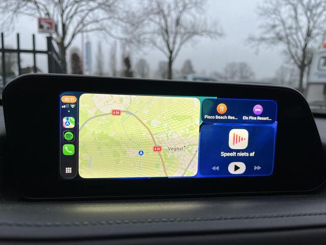 Mazda CX-30 2.0 e-SkyActiv-G M Hybrid Luxury NAV | ADAPTIVE CRUISE CONTROL | Ap­ple Car­Play & An­droid Auto | STOELVERW. | CAMERA