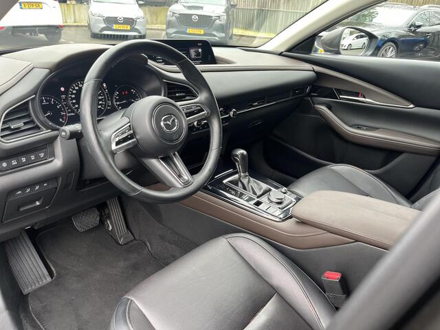 Mazda CX-30 2.0 e-SkyActiv-X M Hybrid Luxury | Trekhaak | Al weather banden |