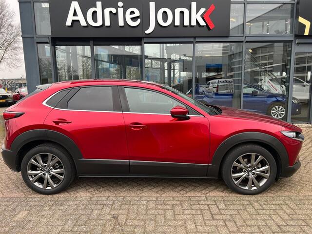 Mazda CX-30 2.0 e-SkyActiv-X M Hybrid Luxury AUTOMAAT | TREKHAAK | LAGE KM STAND 23.223KM | CAMERA | Bose AUDIO | LEDER | HEUD-UP | APPLE/ANDROID | 1e EIGENAAR | NED. AUTO |