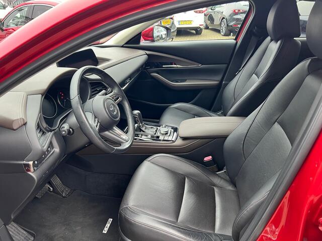 Mazda CX-30 2.0 e-SkyActiv-X M Hybrid Luxury AUTOMAAT | TREKHAAK | LAGE KM STAND 23.223KM | CAMERA | Bose AUDIO | LEDER | HEUD-UP | APPLE/ANDROID | 1e EIGENAAR | NED. AUTO |