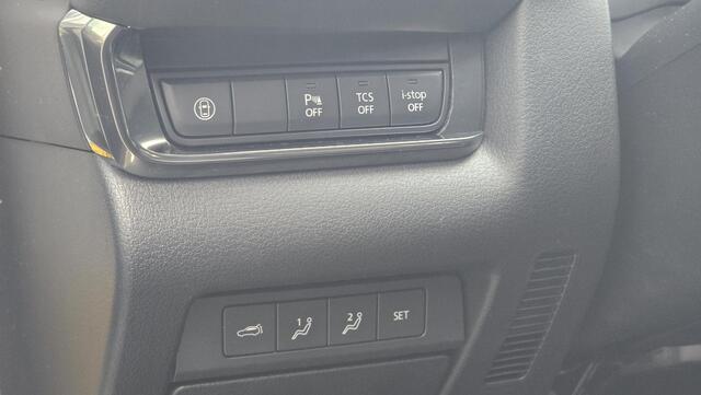 Mazda CX-30 2.0 e-SkyActiv-X M Hybrid Comfort | NAP | Automaat | Dealeronderhouden | Leder | HUD | Carplay | Stoel & Stuurverwarming | ACC | Trekhaak