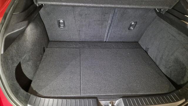 Mazda CX-30 2.0 e-SkyActiv-G M Hybrid Comfort | Bose | Navigatie | Head-Up | Stoelverwarming |