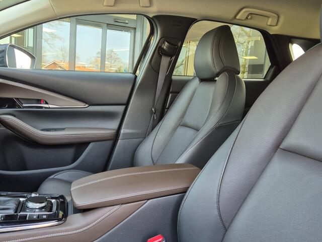 Mazda CX-30 E-SKYACTIV-X 2.0 186 6AT LUXURY / I-activsense pack