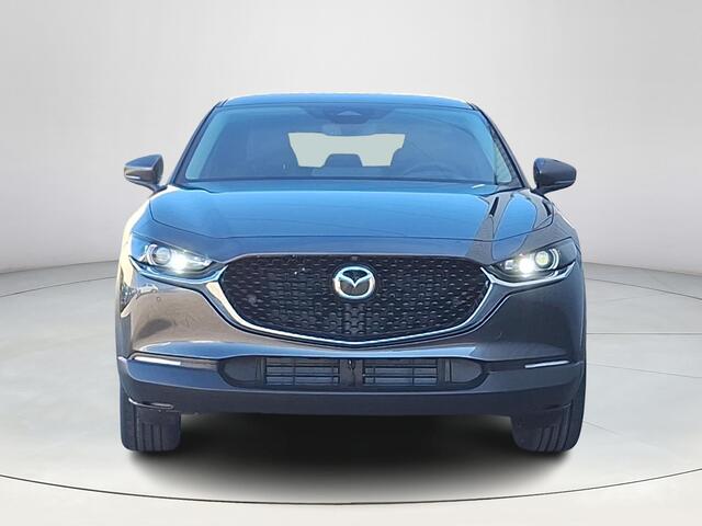 Mazda CX-30 2.5 e-SkyActiv-G M Hybrid Takumi | Automaat | Stoelgeheugen | Draadloze Apple carplay en Android Auto | 360 camera | Headup Display | Dodehoeksensoren | Stoel en stuurverwarming | Elektrische Achterklep | Adaptieve Cruise Control | Bose |