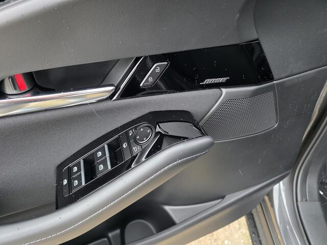 Mazda CX-30 2.5 G M Hybrid Exclusive Business Edition | Bose | 360 camera | Full adaptive LED | Elektrische achterklep | Stoel en stuurverwarming | Navigatie | Adaptieve cruise control | Draadloze applecarplay android auto |
