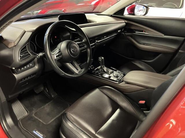 Mazda CX-30 2.0 Luxury AWD e-SkyActiv M Hybrid , Automaat, Trekhaak, Leder, 360 Camera, All Season, Clima, Adap.Cruise, Stuur/Stoelverwarming, Apple Carplay, Android Auto, LMV 18 Inch, PDC, LKA, PDC