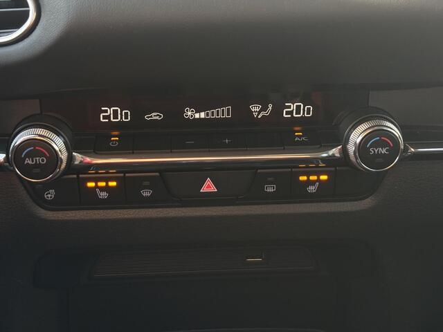 Mazda CX-30 2.0 e-SkyActiv-G M Hybrid / Stoel en Stuur verwarming / Navigatie / Cruise Control / Bluetooth /