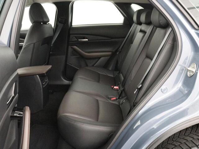 Mazda CX-30 2.0 e-SkyActiv-G M Hybrid Comfort | Leder | Stoel & Stuurverwarming | Adaptive Cruise | Trekhaak | Head-up | Camera