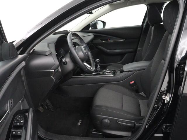 Mazda CX-30 2.0 e-SkyActiv-X M Hybrid Comfort | Trekhaak | Head-Up | Stoelverwarming | Carplay | Camera | Adaptive cruise | Navigatie | Stuurverwarming | Side Assist | Keyless | Full LED