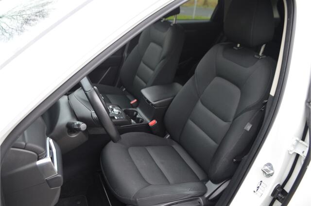 Mazda CX-5 2.0 SkyActiv-G 165 Sport 360 Camera | LED koplampen | Carplay | Parelmoer wit | Trekhaak | Headup | Stuur + Stoelverwarming