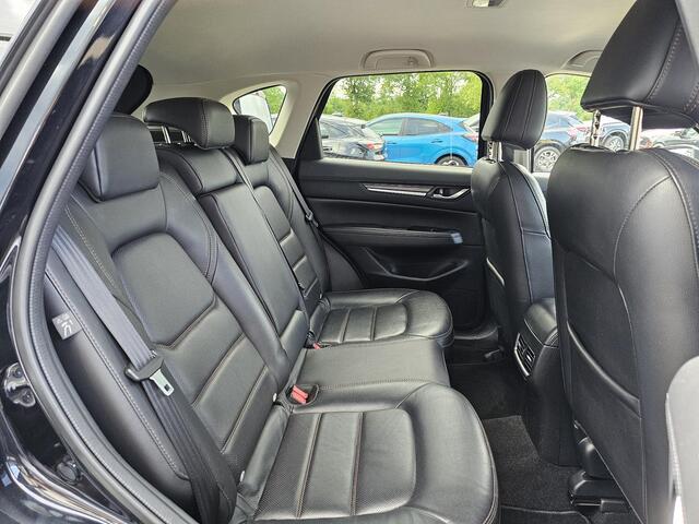 Mazda CX-5 2.0 SkyActiv-G 165 Luxury automaat | Stuurwielverwarming | Stoelverwarming | Leder | Xenon | Trekhaak | 2.000 kg trekgewicht |