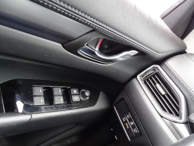 Mazda CX-5 2.0 SkyActiv-G 165 Sport Selected AUTOMAAT| DODEHOEK SENSOR | NAVIGATIE | MULTIMEDIA| AIRCO/ECC| CRUISECONTROL| PARKEERSENSOREN | STOELVERWARMING |