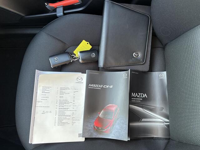 Mazda CX-5 2.0 e-SkyActiv-G M Hybrid 165 Centre-Line Automaat / Afn. Trekhaak 2.000 kg Trekgewicht / Navigatie / Connectivity-pakket / Apple Carplay & Android Auto / Stoel & Stuurwiel Verwarming / Parkeersensoren voor & achter / Camera / Dodehoek / LED / DAB / NAP /