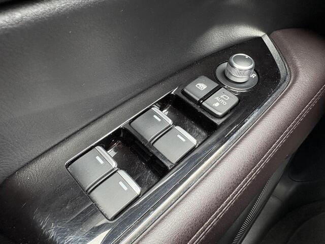 Mazda CX-5 2.0 SkyActiv-G 165 Signature Dealer onderhouden / Aero Pack / Meest luxe uitvoering!