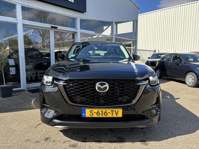 Mazda CX-60 2.5 e-SkyActiv PHEV Homura Plus NL-Auto, Dealer ond., 1e Eig, Trekhaak, Alarm, Bose, Cruise control adaptief, Head-up, Panorama dak, Zwart/Zwart, Navigatie, Apple Carplay/ Android Auto.