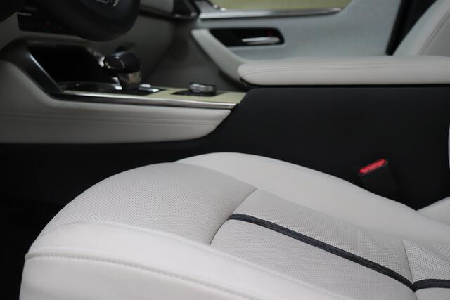 Mazda CX-60 2.5 e-SkyActiv PHEV Takumi | PANO-DAK | LEDER | TREKHAAK | NAVI | PDC | LMV