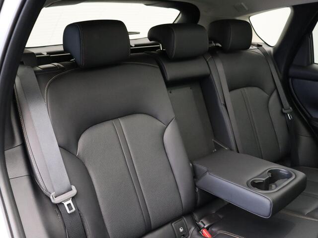 Mazda CX-60 3.3 e-SkyActiv Homura | Panoramadak | Trekgewicht 2500kg | Stoelverwarming | Stoelventilatie | Bose Audio |