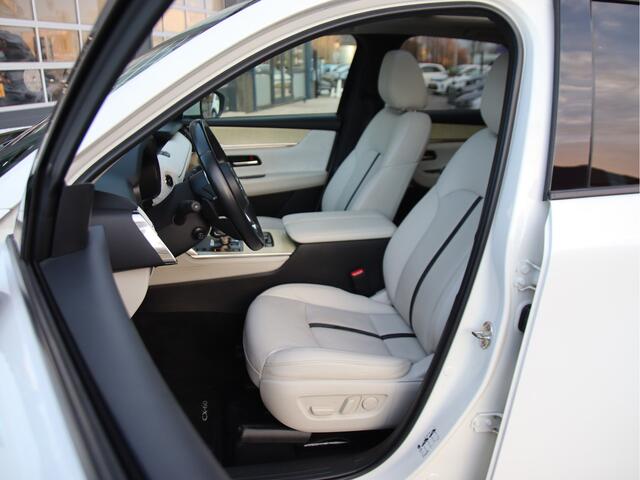 Mazda CX-60 2.5 e-SkyActiv PHEV Takumi Plus Panorama dak, HUD, Trekhaak, FULL OPTIONS Eindejaar aanbieding!