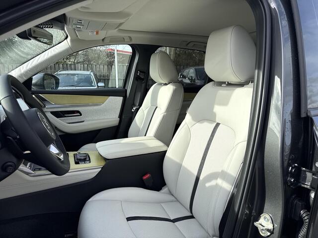 Mazda CX-60 2.5 e-SkyActiv PHEV Takumi Plus model 2026