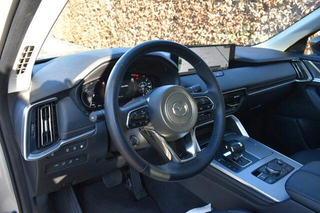 Mazda CX-60 2.5 e-SkyActiv PHEV HOMURA '23 FULL TREKH, PANO, NIEUWST!