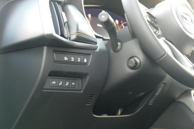 Mazda CX-60 2.5 e-SkyActiv PHEV Homura Business Edition | Voorraad auto | Snel rijden | Foto's ter illustratie |