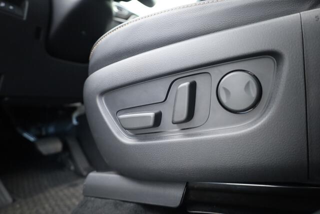 Mazda CX-60 2.5 e-SkyActiv PHEV Homura Plus | SOH 96.7% | S/K-Dak | Elek. Trekhaak | Adapt. Cruise | BOSE | Dig. Cockpit | 360*+PDC | HUD | Stoelvent. | Stoel-Stuurverw. | Nav+App.Connect V