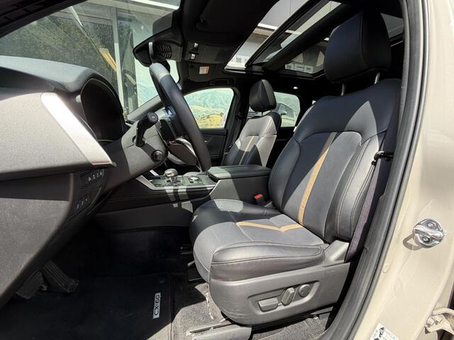 Mazda CX-60 2.5 e-SkyActiv PHEV Homura Plus Automaat 328PK | Schuikanteldak | Elekt. trekhaak | Leder | Navigatie | BSM | Dealeronderhouden