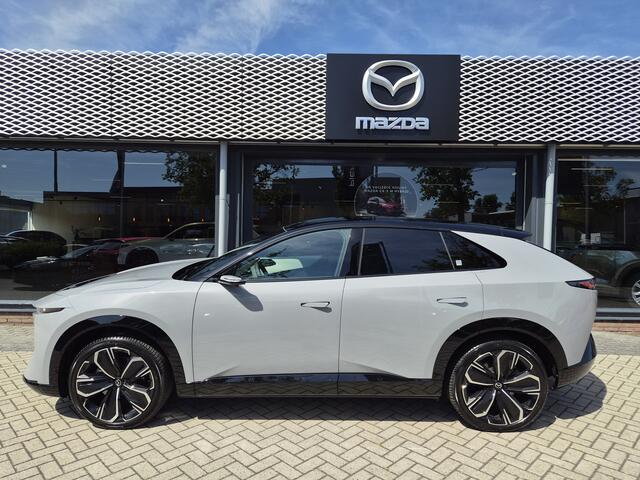 Mazda CX-6e Takumi Plus 78 kWh NAVI | RONDOMZICHT CAMERA | 21 INCH LMV | PANORAMA DAK LEVERING 2026 (PROFITEER DIT JAAR NOG VAN DE 18 % BIJTELLING)