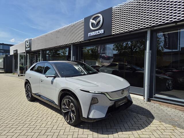 Mazda CX-6e Takumi Plus 78 kWh NAVI | RONDOMZICHT CAMERA | 21 INCH LMV | PANORAMA DAK LEVERING 2026 (PROFITEER DIT JAAR NOG VAN DE 18 % BIJTELLING)
