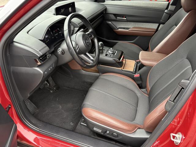 Mazda MX-30 e-SkyActiv 145 Luxury 36 kWh | Navigatie | Camera | Head-Up Display | Stoelverwarming | Adaptieve Cruise Control |